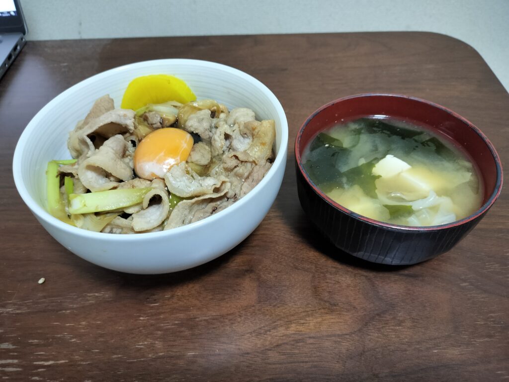 ニンニク豚丼